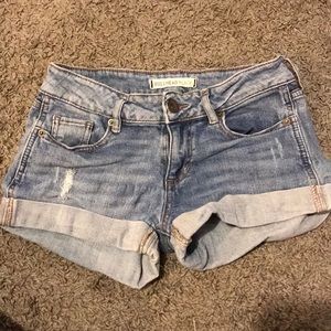 BullHead Black Shorts